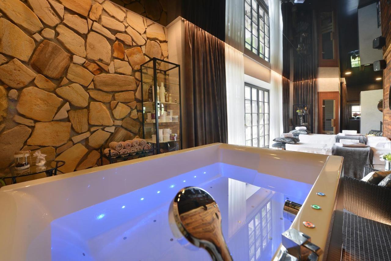 Rezidence Pihel Hotel Nový Bor Kültér fotó